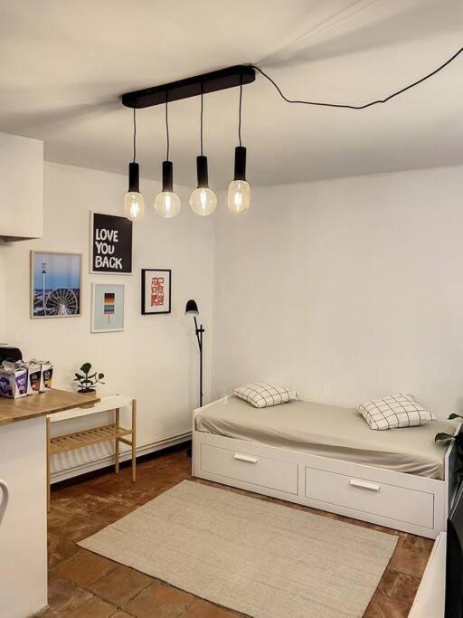 トゥールーズIbiza -Sublime Studio Place De La Trinite- Netflixアパートメント エクステリア 写真
